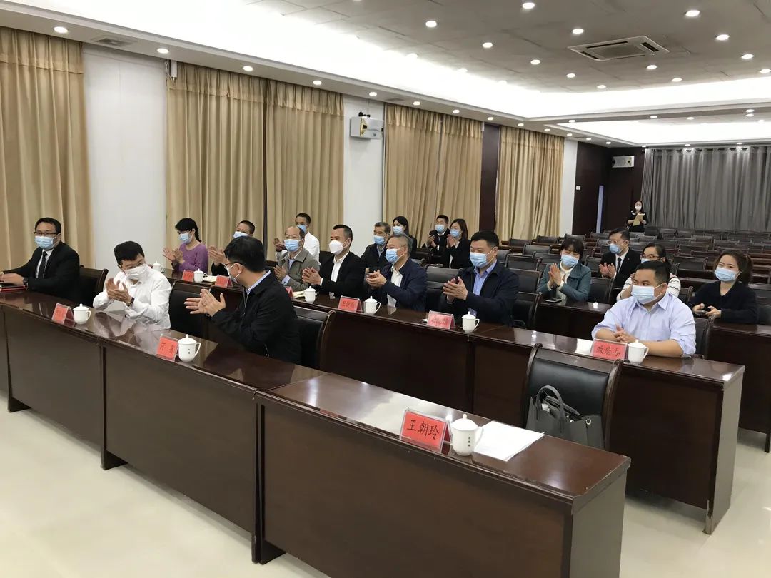 众志成城齐抗疫，爱心企业伸援手